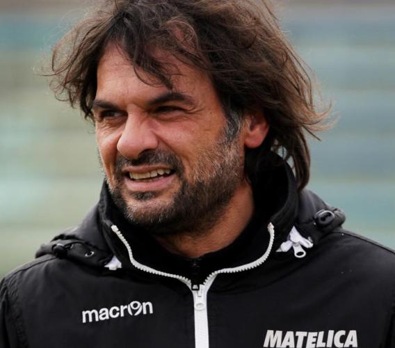 Matelica, Mister Ciattaglia rassegna le dimissioni: squadra affidata al dg Scandurra