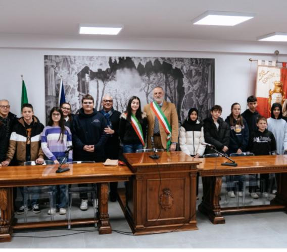 Mogliano, eletto il Consiglio Comunale dei Ragazzi: la baby sindaca è Gaia Silvi