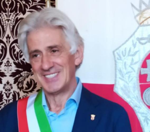 Aumenti su Tari e acqua, il Comune cerca risorse: a Macerata l’era Parcaroli è l’era dell’inflazione