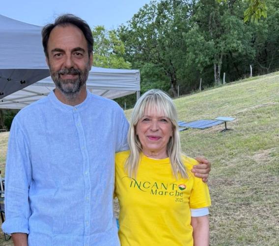 RisorgiMarche 2026, Neri Marcorè apre la decima edizione a San Severino con un ospite a sorpresa
