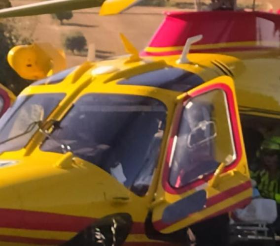 Castelraimondo, accusa un malore al cantiere: operaio trasportato a Torrette in eliambulanza