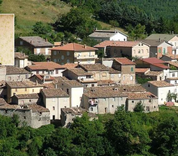 Cessapalombo si stringe attorno a Michele Caporali: una fiaccolata per ricordare il 28enne