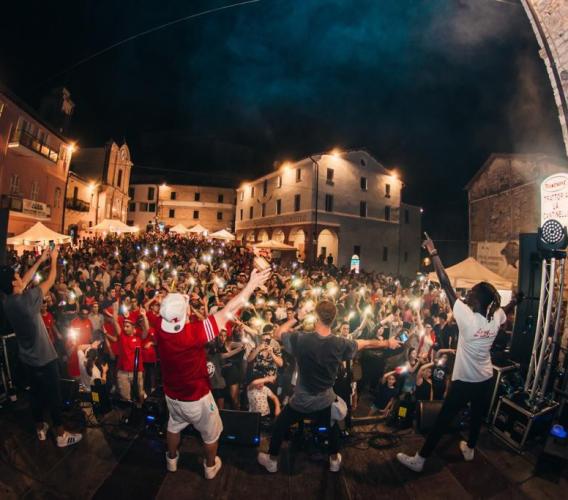 Serrapetrona, ecco per la Sagra della Vernaccia 2026: tutti gli eventi dal 6 al 9 agosto