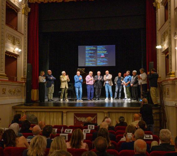 Caldarola, sipario sulla nuova stagione teatrale: in cartellone Macchini,  Catà e “Dialettiamoci”