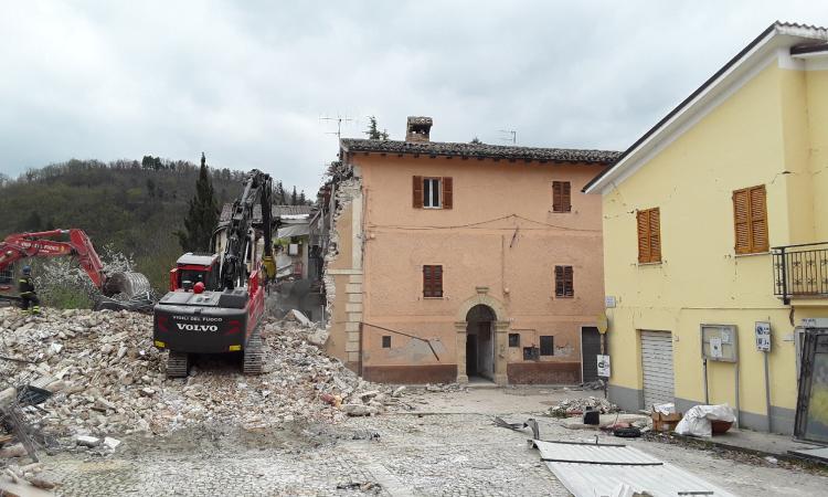 Demolizioni a Pieve Torina