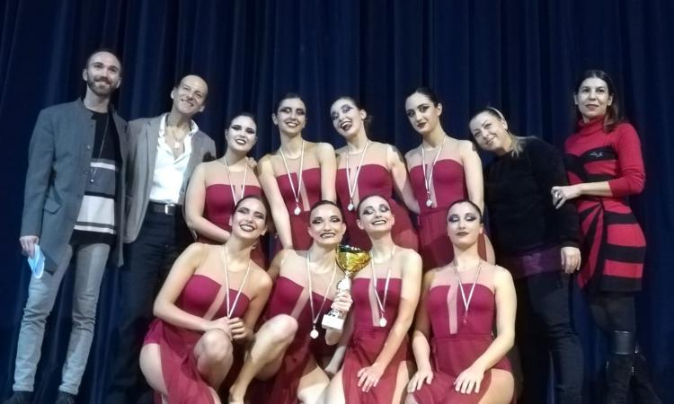 Macerata va a ritmo di danza contemporanea: quanti premi per il Centro Danza Carillon
