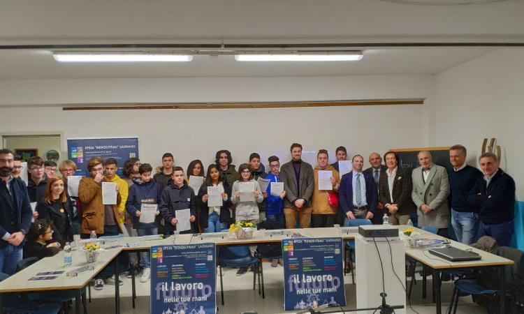 San Ginesio, Ipsia Day: tanti gli studenti presenti per conoscere l'offerta formativa San Ginesio, Ipsia Day: tanti gli studenti presenti per conoscere l'offerta formativa