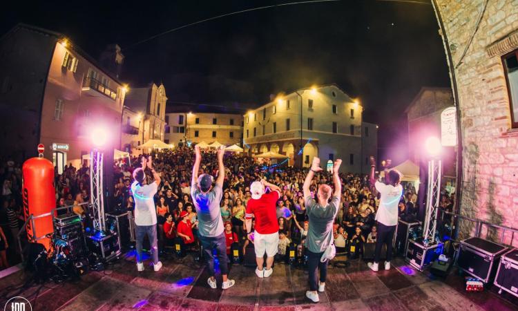 Serrapetrona, una storia lunga 60 anni : straordinario successo per la Sagra della Vernaccia 2019 (FOTO)