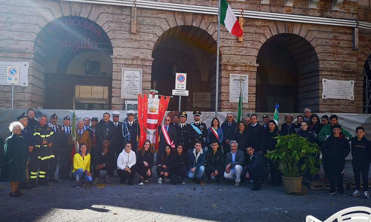 Celebrazioni del 4 novembre a Tolentino: deposta corona di alloro al Monumento della Vittoria