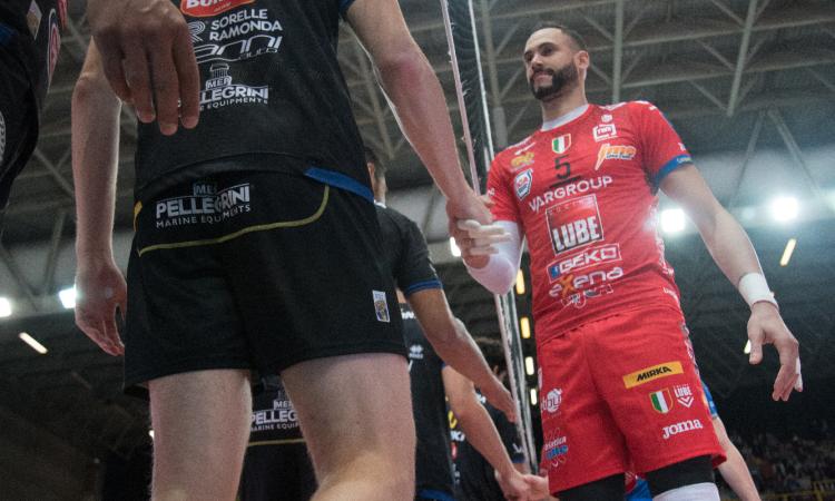 Volley, la FIPAV decreta la chiusura della stagione: SuperLega conclusa senza assegnazione dello scudetto Volley, la FIPAV decreta la chiusura della stagione: SuperLega conclusa senza assegnazione dello scudetto