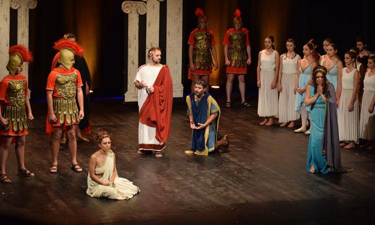 Tolentino, grande successo al teatro Vaccaj per l'opera "Virginia" Tolentino, grande successo al teatro Vaccaj per l'opera "Virginia"