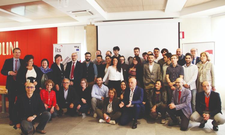 Emergenza Covid-19, didattica ed esami on-line per oltre 100 studenti degli Its marchigiani Emergenza Covid-19, didattica ed esami on-line per oltre 100 studenti degli Its marchigiani
