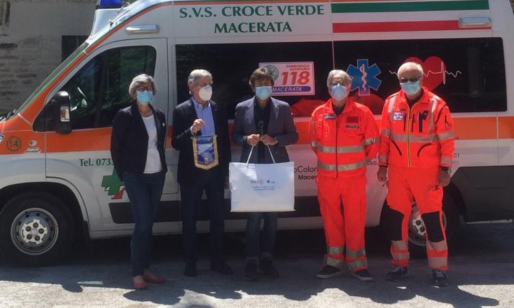 Macerata, il Rotary dona mascherine alla Croce Verde: "Grazie per il prezioso lavoro che state svolgendo"