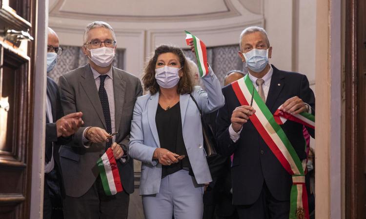 Recanati, le stanze segrete di Giacomo Leopardi aprono al pubblico: "Emozione unica" Recanati, le stanze segrete di Giacomo Leopardi aprono al pubblico: "Emozione unica"