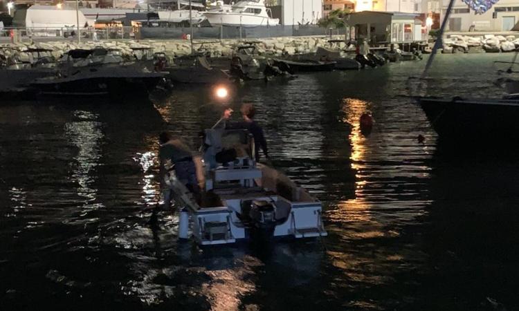 Civitanova, barca alla deriva a causa di un guasto al motore: sei giovani soccorsi nella notte