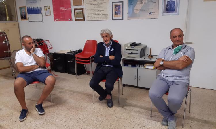 Macerata, tappa a Fontescodella poi alla "Salvadei" di Villa Potenza: Parcaroli continua il tour della città (VIDEO e FOTO) Macerata, tappa a Fontescodella poi alla "Salvadei" di Villa Potenza: Parcaroli continua il tour della città (VIDEO e FOTO)