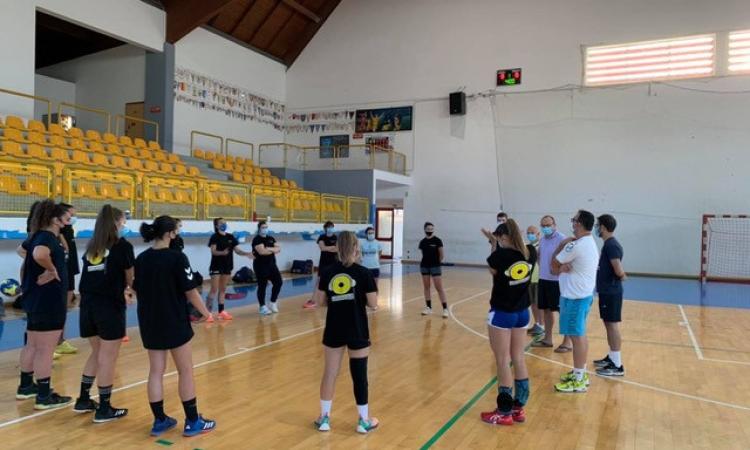 Pallamano, al via le prime amichevoli per le ragazze della Santarelli Cingoli