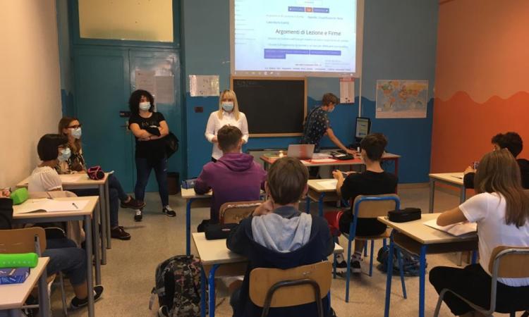 San Severino, ritorno in classe per l'ITTS con il sindaco Piermattei: "Vivete con serenità l'anno"