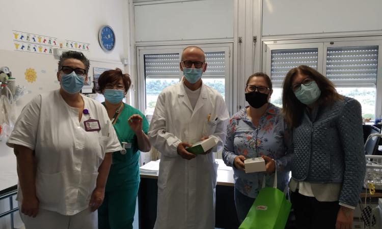 Tv e termoscanner donati al reparto pediatria di Macerata e all'ambulatorio di San Severino Tv e termoscanner donati al reparto pediatria di Macerata e all'ambulatorio di San Severino