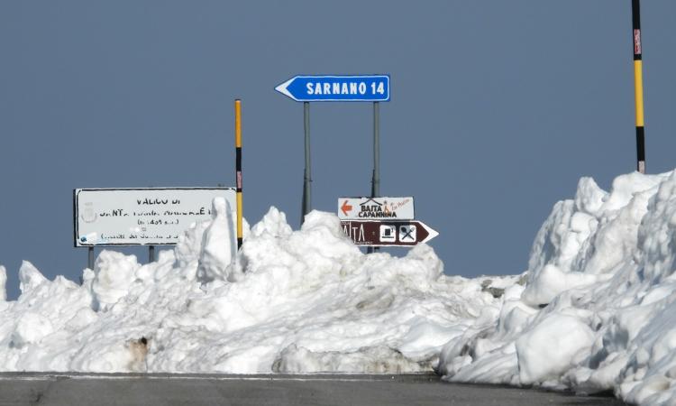 San Silvestro 'in bianco': lo spettacolo della neve nell'entroterra maceratese (FOTO) San Silvestro 'in bianco': lo spettacolo della neve nell'entroterra maceratese (FOTO)