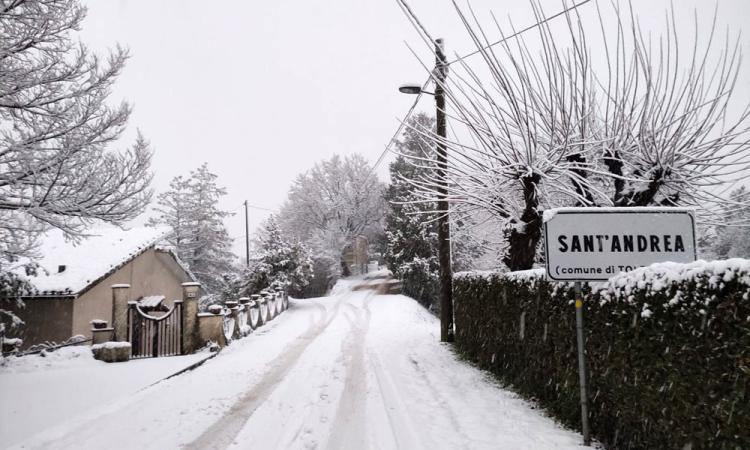 Allerta neve nel weekend: domani scuole chiuse a Tolentino e Caldarola Allerta neve nel weekend: domani scuole chiuse a Tolentino e Caldarola