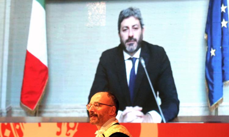 Unicam, parte un 'coraggioso' 685mo anno accademico: al battesimo presente Roberto Fico (VIDEO e FOTO) Unicam, parte un 'coraggioso' 685mo anno accademico: al battesimo presente Roberto Fico (VIDEO e FOTO)