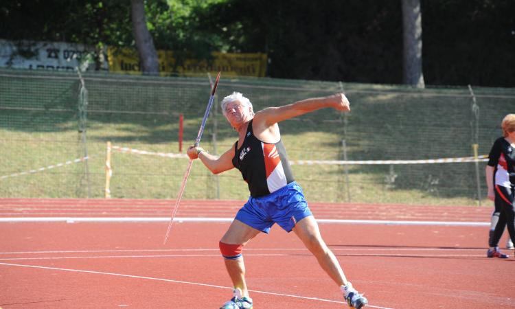 Sef Macerata, incetta di medaglie ai campionati italiani lanci Master