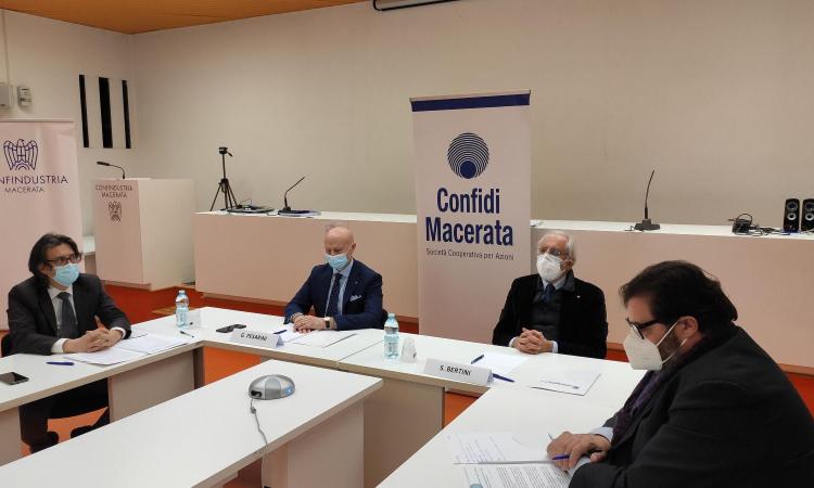 Risorse fino a 600 mila euro alle imprese: Confidi Macerata e BCC Recanati insieme per il territorio Risorse fino a 600 mila euro alle imprese: Confidi Macerata e BCC Recanati insieme per il territorio