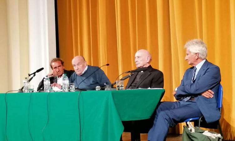 “11/09. Vent’anni dopo, cosa è cambiato”: "Senso di sicurezza collettivo di nuovo messo a dura prova" (VIDEO e FOTO) “11/09. Vent’anni dopo, cosa è cambiato”: "Senso di sicurezza collettivo di nuovo messo a dura prova" (VIDEO e FOTO)