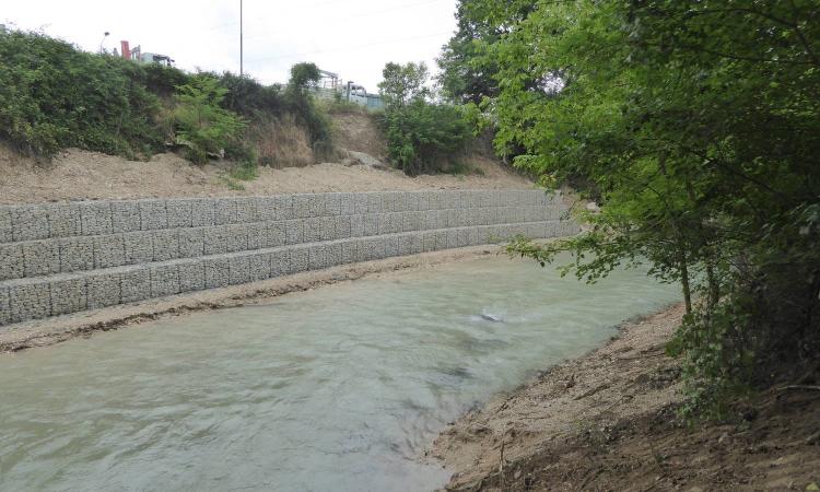 Oltre un milione di euro di interventi lungo il fiume Potenza: "Necessari per la sicurezza"