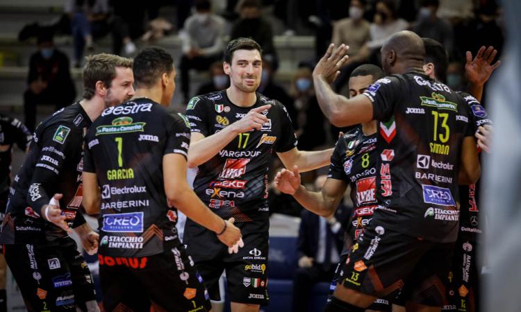 Cucine Lube Civitanova alla sua ottava meraviglia di fila schianta il Top Volley Cisterna in tre set Cucine Lube Civitanova alla sua ottava meraviglia di fila schianta il Top Volley Cisterna in tre set