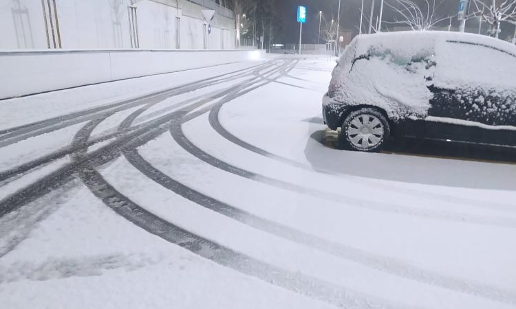 Neve, scuole chiuse in diversi comuni del Maceratese: ecco quali