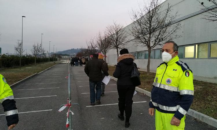 Covid, 4520 nuovi casi oggi nelle Marche: la provincia di Macerata seconda per contagi Covid, 4520 nuovi casi oggi nelle Marche: la provincia di Macerata seconda per contagi