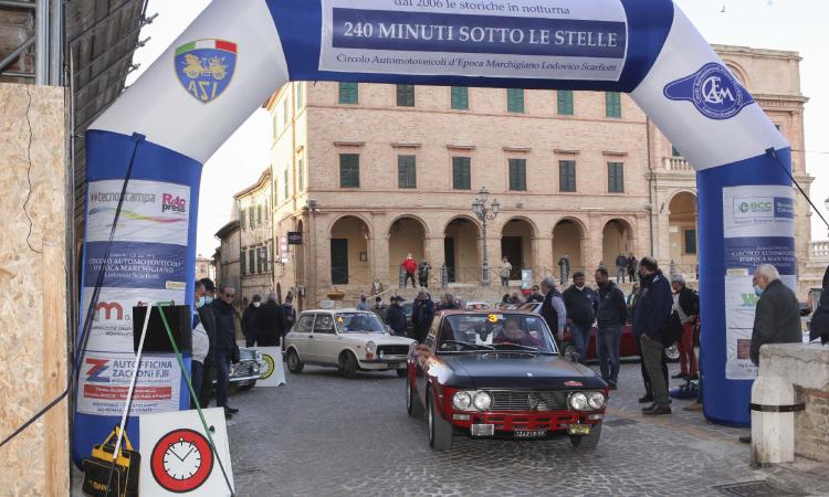 Auto d'epoca, Paciaroni si aggiudica la "240 minuti sotto le stelle"