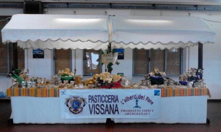 Terremoto e neve, niente ferma il pasticcere di Visso
