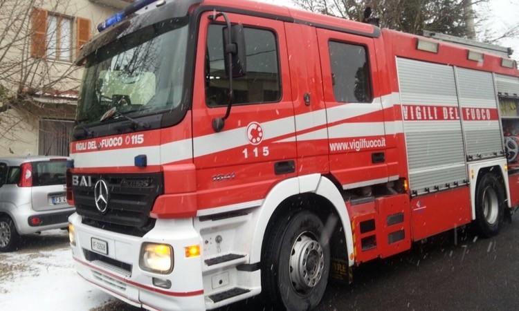 Due camini a fuoco nel giro di dieci minuti: superlavoro per i pompieri a Chiesanuova