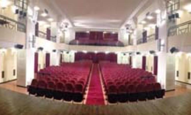 “A teatro con la scuola”, rinviato per maltempo "Fiabe Pop Up” primo spettacolo