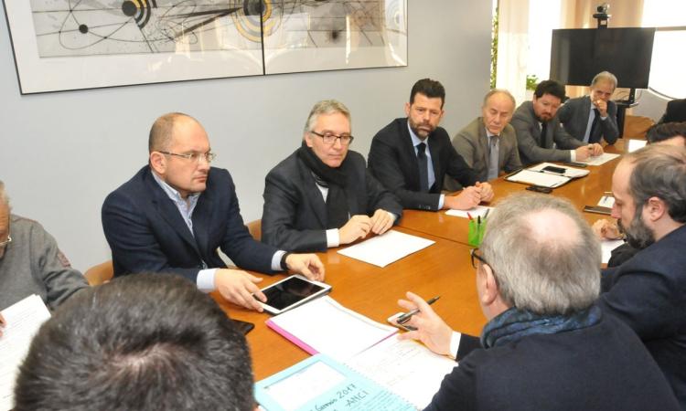 Anci Marche, appello alla mobilitazione per i tecnici che compilerano le schede Fast Anci Marche, appello alla mobilitazione per i tecnici che compilerano le schede Fast