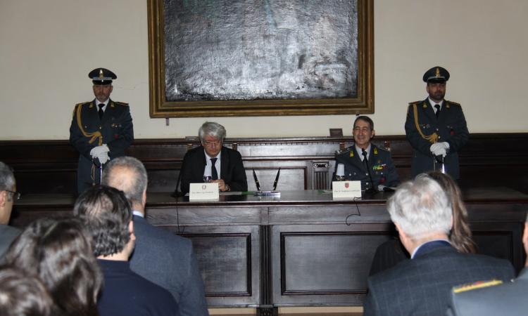 "Due Guardie di Finanza, due uomini semplici, due eroi": concorso per celebrare una storia da ricordare