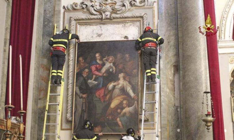 Trasportate alla Mole di Ancona 617 opere danneggiate dal terremoto