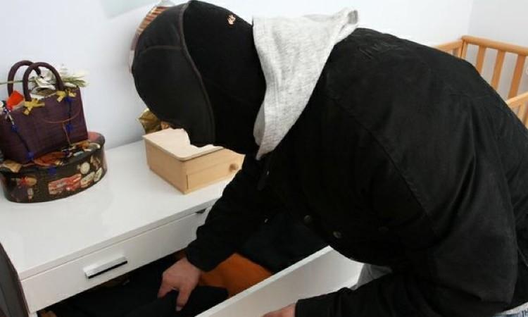 Recanati, rapina all'ufficio postale: arrestati i colpevoli