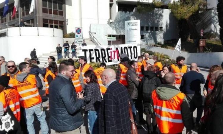 Gli albergatori allo stremo si riuniscono a Sarnano: "Ci sentiamo soli, abbandonati, sfruttati dallo Stato"