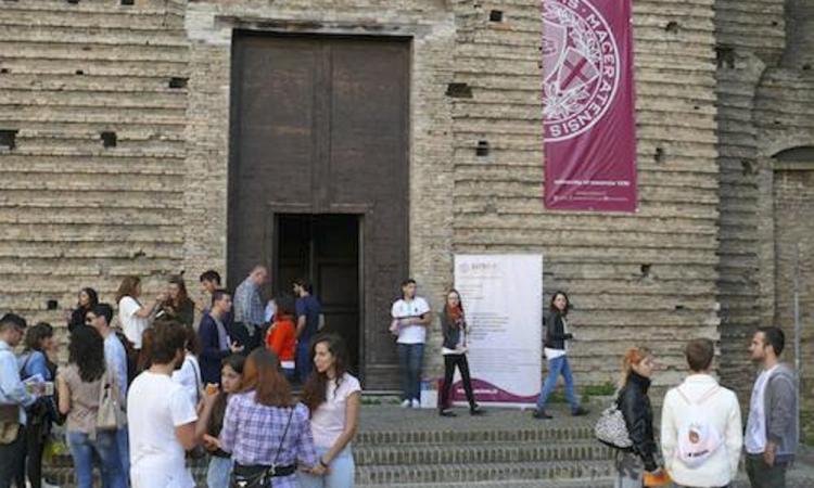 Si è laureato a Macerata Paolo Luca, probabile futuro procuratore della Repubblica di Belluno