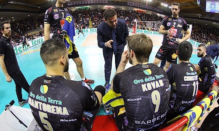 Il primo atto di Semifinale è della Lube: Modena va ko al tie break