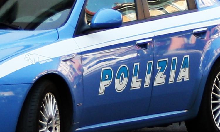 Macerata, 65enne scippata in Via Piave: il ladro fugge con 20 euro