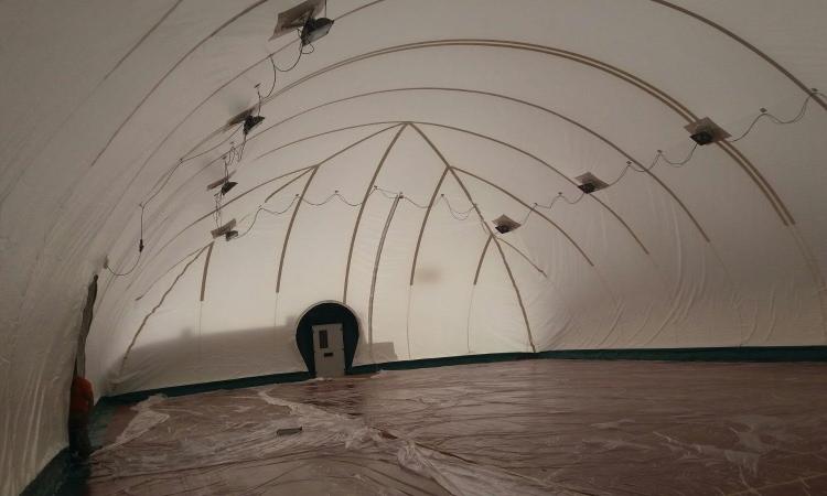 San Severino, azienda padovana dona struttura pressostatica per copertura campo basket