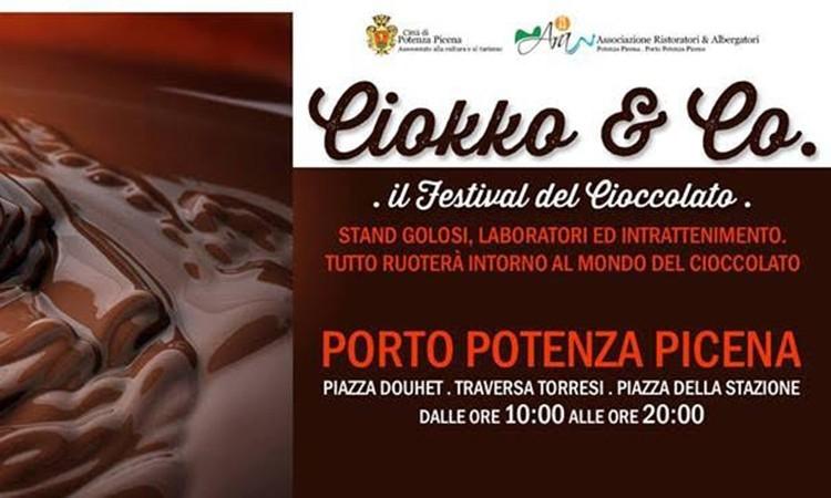 Body painting al cioccolato e tanto altro al "Ciokko & Co." a Potenza Picena