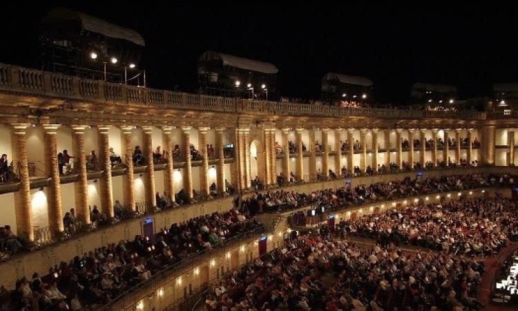 Allo Sferisterio di Macerata arriva il musical "Mamma mia"