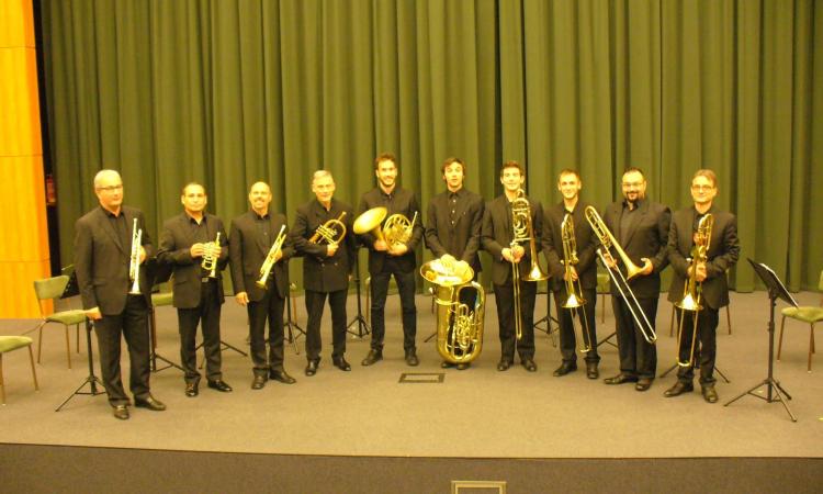Villa Potenza ricorda don Ennio Salvadei e Sergio Isidori con il concerto dei Salvadei Brass