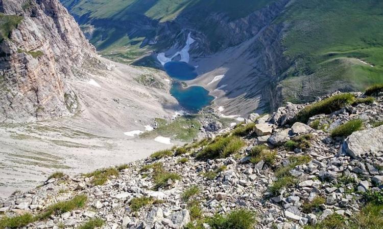 Paura per il lago di Pilato: il sisma potrebbe averlo compromesso per sempre Paura per il lago di Pilato: il sisma potrebbe averlo compromesso per sempre